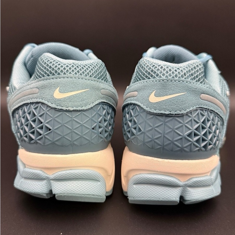Nike Zoom Vomero 5 Denim Turquoise Blue White Sneakers HF1553-400 Mens Size 13 - Picture 3 of 6